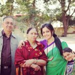 Shubhangi Atre With Father, Mother And Daughter