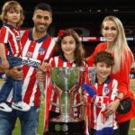 Luis Suárez With His Wife And Children