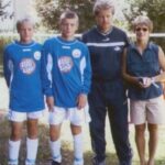 Toni Kroos Young Age Photo With His Brother And Parents