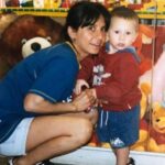 Alexis Mac Allister Childhood Picture With His Mother