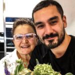Ilkay Gundogan Rare Picture With His Mother