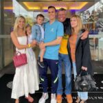 Trent Sainsbury With His Parents, Wife And Children