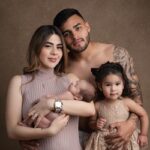 Alexis Vega With His Wife And Children
