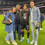 Diego Lainez With His Parents And Brother