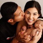Edison Flores With His Wife And Daughter Alba