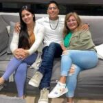 Raul Ruidiaz With His Mother And Sister