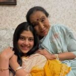 Zanai Bhosle with her grandmother